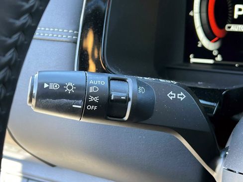 Used 2023 Nissan Pathfinder Platinum w/ Lighting Package (N93) AWD/4WD image 22