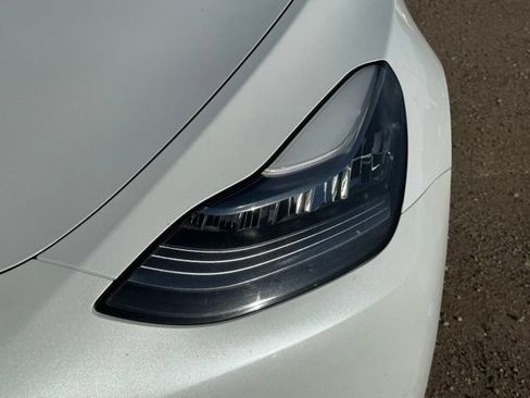 Used 2021 Tesla Model Y Long Range AWD/4WD image 10