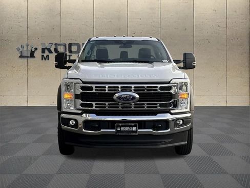 New 2025 Ford F550 2WD Regular Cab Super Duty w/ XL Chrome Package image 3