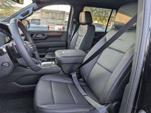 New 2026 GMC Yukon Denali image 18