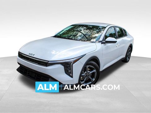 Used 2025 Kia K4 FWD image 1
