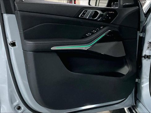 Used 2026 BMW X7 xDrive40i image 22