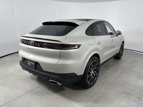 New 2026 Porsche Cayenne E-Hybrid Coupe image 7