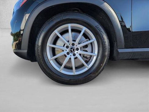 Used 2024 Mercedes-Benz GLE 450e 4MATIC image 24