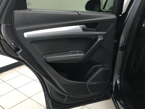 Used 2023 Audi Q5 2.0T Premium Plus w/ Premium Plus Package AWD/4WD image 10