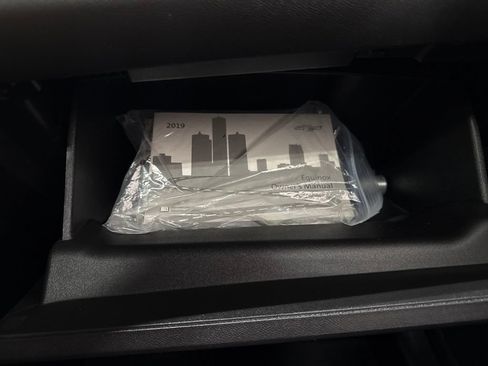 Used 2019 Chevrolet Equinox LT w/ Sun & Navigation Package AWD/4WD image 36