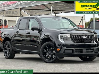 New 2025 Ford Maverick Lariat w/ Black Appearance Package