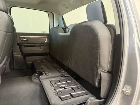 Used 2023 RAM 1500 Classic SLT AWD/4WD image 16