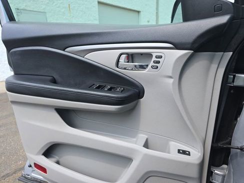 Used 2019 Honda Pilot EX-L image 27