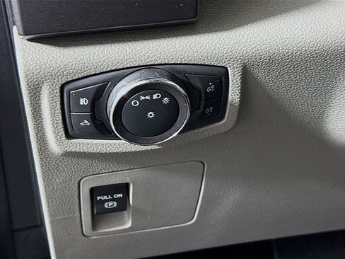 Used 2019 Ford F150 XLT image 10