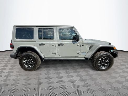 Used 2021 Jeep Wrangler Unlimited Rubicon 4xe w/ Cold Weather Group AWD/4WD image 5