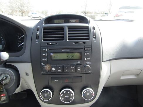 Used 2009 Kia Spectra EX image 22