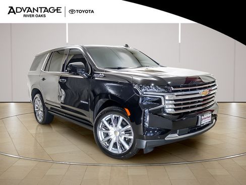 Used 2023 Chevrolet Tahoe High Country w/ Premium Package AWD/4WD image 2