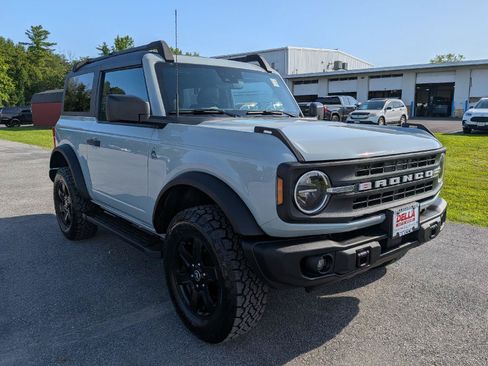 Used 2024 Ford Bronco Black Diamond AWD/4WD image 4