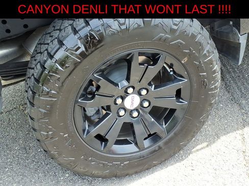 Used 2022 GMC Canyon Denali AWD/4WD image 7