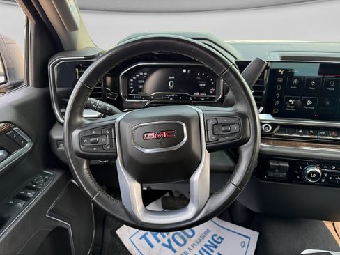 Used 2023 GMC Sierra 1500 Elevation w/ X31 Off-Road Package AWD/4WD image 15