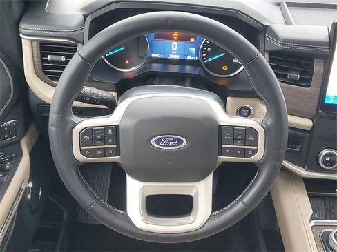 Used 2022 Ford Expedition Limited image 14