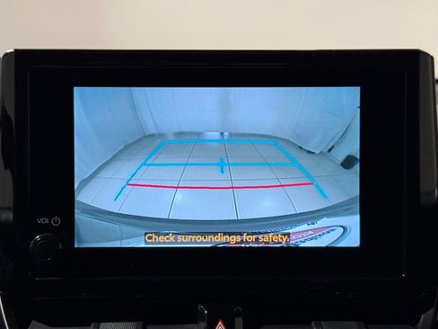 Used 2025 Toyota Corolla Cross AWD Hybrid w/ Moonroof Package image 29