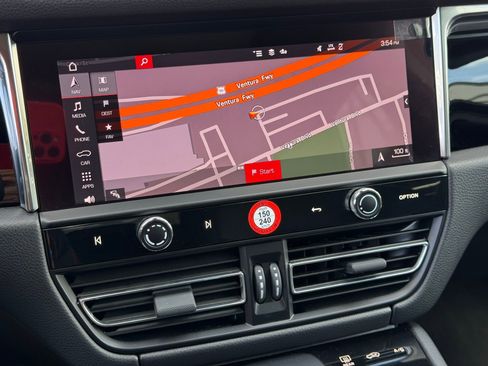 Used 2026 Porsche Macan image 20