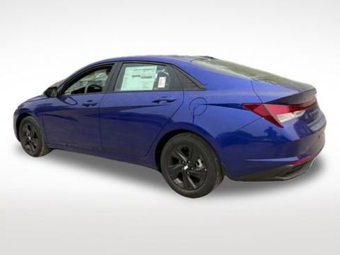 Used 2023 Hyundai Elantra SEL image 6