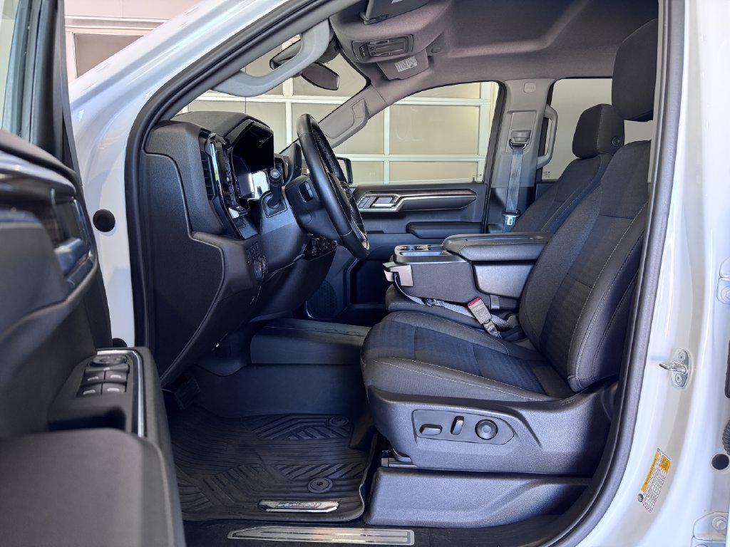 Certified 2023 Chevrolet Silverado 1500 RST AWD/4WD image 11