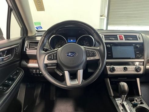 Used 2016 Subaru Outback 2.5i Limited AWD/4WD image 22