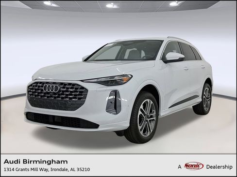 Certified 2025 Audi Q5 Premium w/ Convenience Package image 1