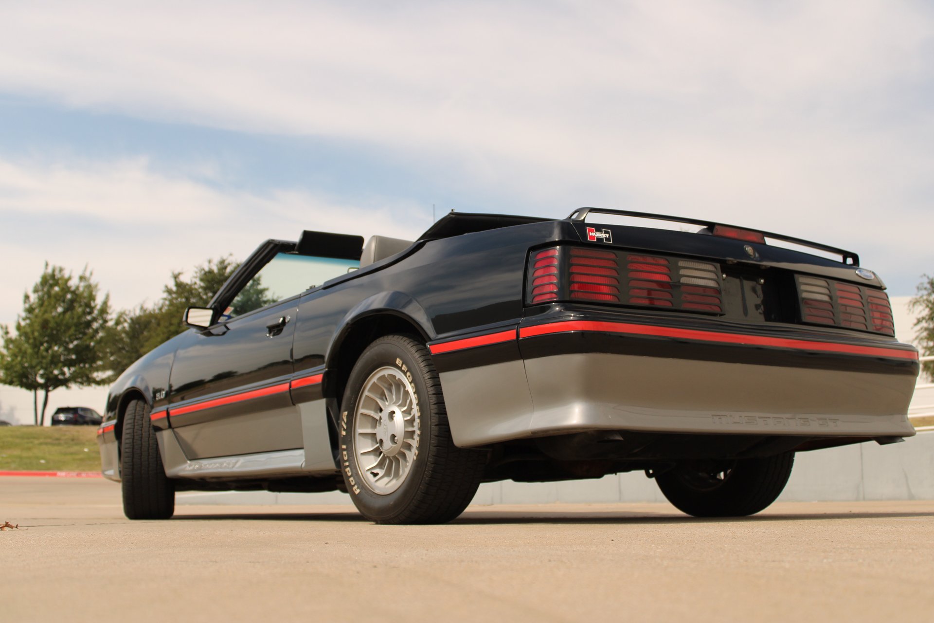 Used 1987 Ford Mustang GT RWD image 10