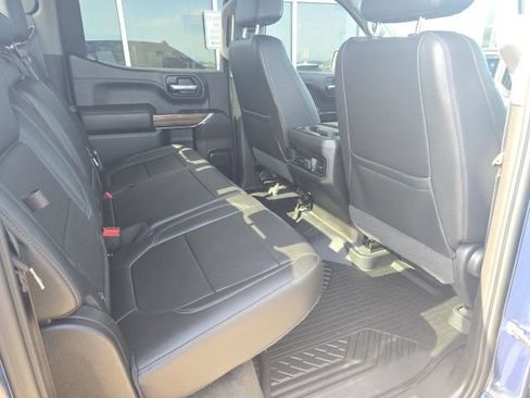 Used 2021 Chevrolet Silverado 1500 LT Trail Boss w/ Convenience Package II AWD/4WD image 6