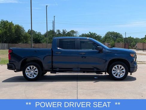 Used 2022 Chevrolet Silverado 1500 Custom w/ LPO, Dark Essentials Package RWD image 2