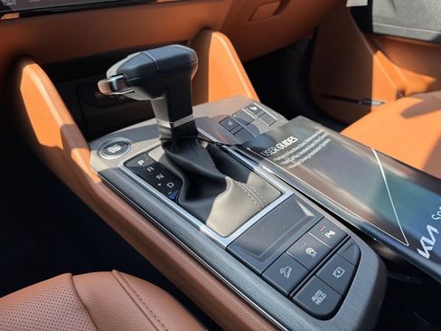 New 2026 Kia Sportage X-Line w/ X-Line Technology Package image 17