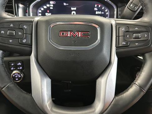 Used 2025 GMC Sierra 2500 SLT w/ SLT Convenience Package AWD/4WD image 15