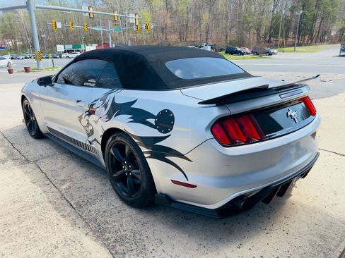 Used 2015 Ford Mustang Convertible w/ Equipment Group 051A image 17