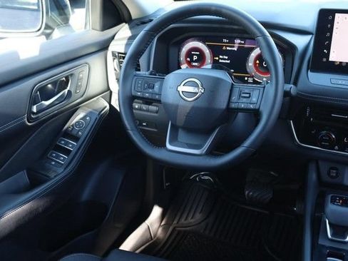 Certified 2025 Nissan Rogue SL w/ Tech Package AWD/4WD image 27
