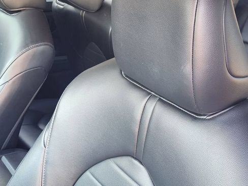 Used 2023 Toyota Highlander XLE FWD image 20