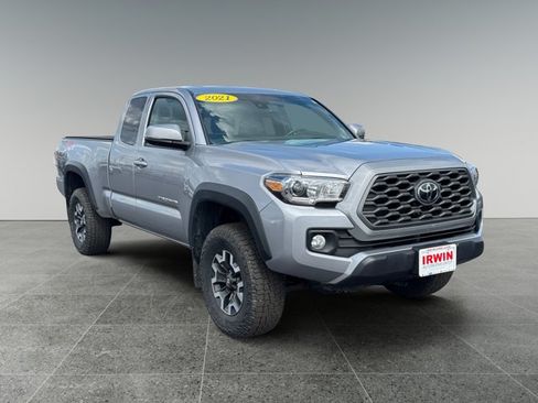 Certified 2021 Toyota Tacoma TRD Off-Road w/ Technology Package AWD/4WD image 7
