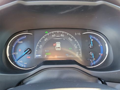 Used 2024 Toyota RAV4 SE image 7