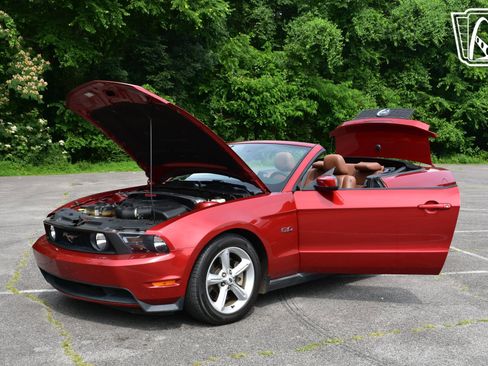 Used 2011 Ford Mustang GT Premium w/ Comfort Pkg image 33