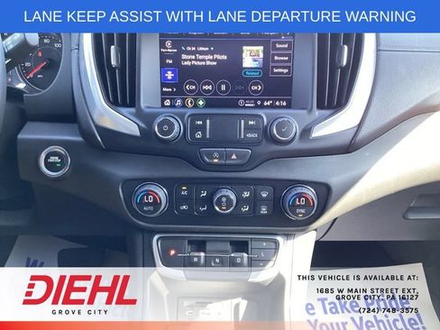 Used 2024 GMC Terrain SLT AWD/4WD image 39
