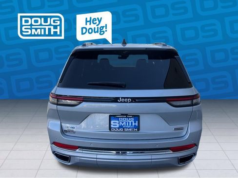 New 2024 Jeep Grand Cherokee Overland w/ Luxury Tech Group IV image 5