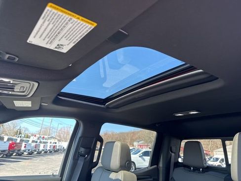 Used 2025 Chevrolet Silverado 1500 ZR2 w/ Technology Package AWD/4WD image 2