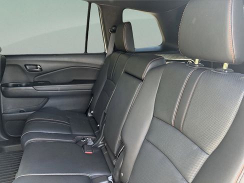 Certified 2023 Honda Passport TrailSport image 18