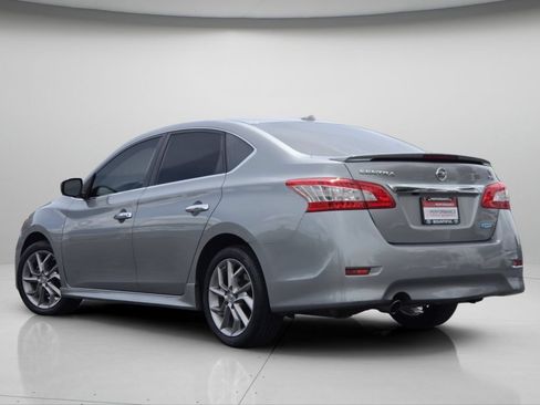 Used 2013 Nissan Sentra SR w/ Premium Pkg FWD image 18