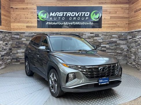 Used 2022 Hyundai Tucson SEL w/ Convenience + Premium Package AWD/4WD image 2