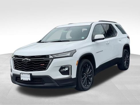 Used 2024 Chevrolet Traverse RS AWD/4WD image 2