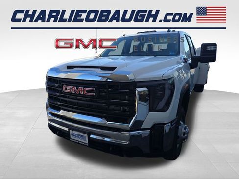 New 2026 GMC Sierra 3500 Pro w/ Convenience Package AWD/4WD image 1