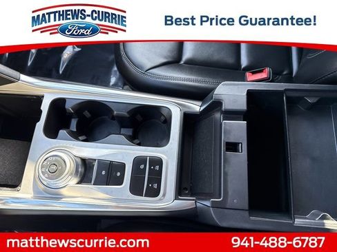 Used 2022 Ford Explorer XLT w/ Equipment Group 202A image 22