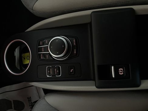 Used 2019 BMW i3 image 34