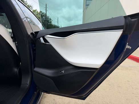 Used 2018 Tesla Model S 100D AWD/4WD image 17