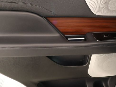 Certified 2023 Lincoln Navigator Reserve AWD/4WD image 19